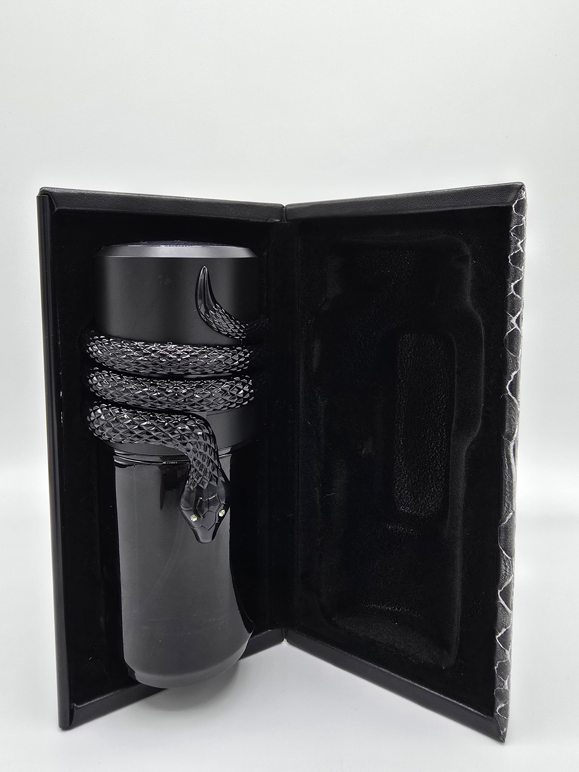 Musaman Black Intense Lattafa 100ml - Profumo Orientale Intenso e Raffinato by Lattafa