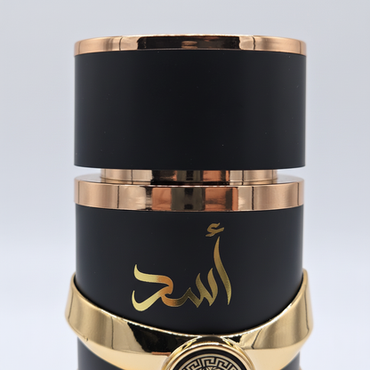 Lattafa Asad dettaglio tappo etichetta craftsmanship eau de parfum orientale
